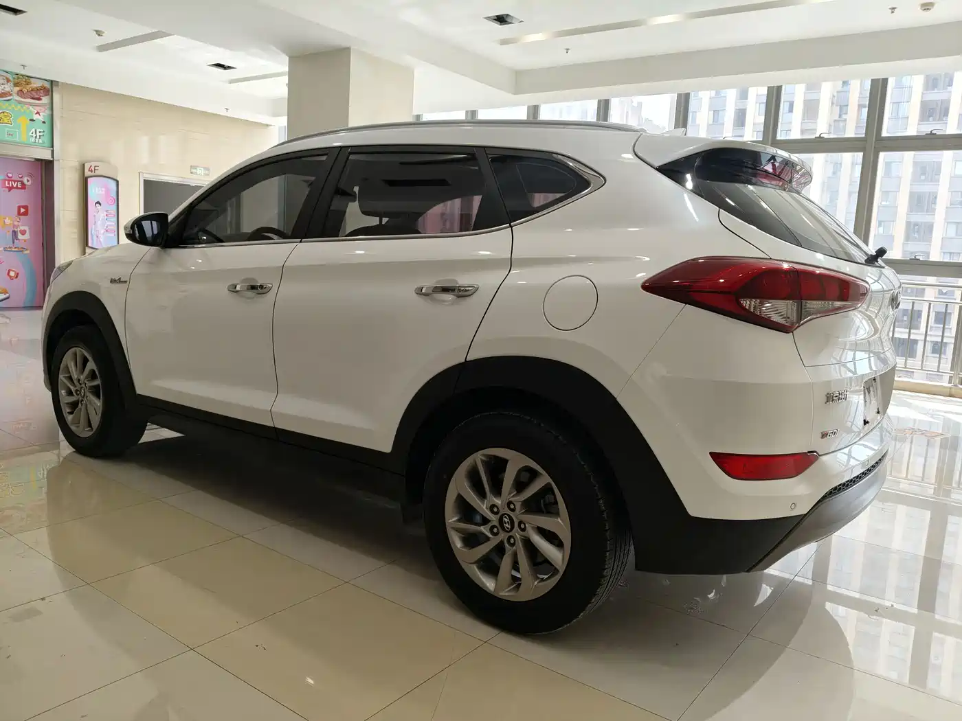 Hyundai Tucson 2015 1.6T Dual Clutch 2WD Smart фото 6