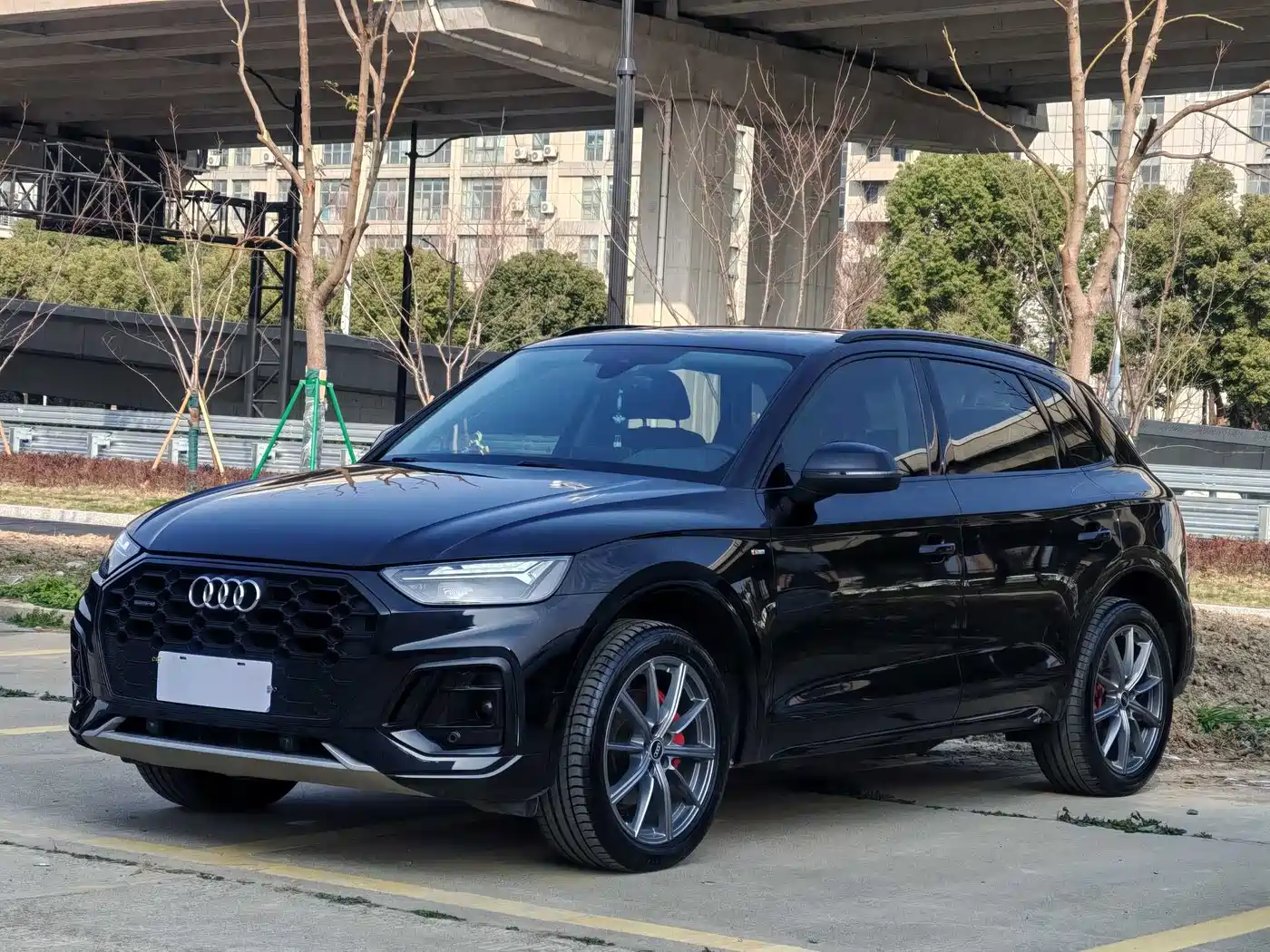 Audi Q5L 2022 40T Luxury Dynamic