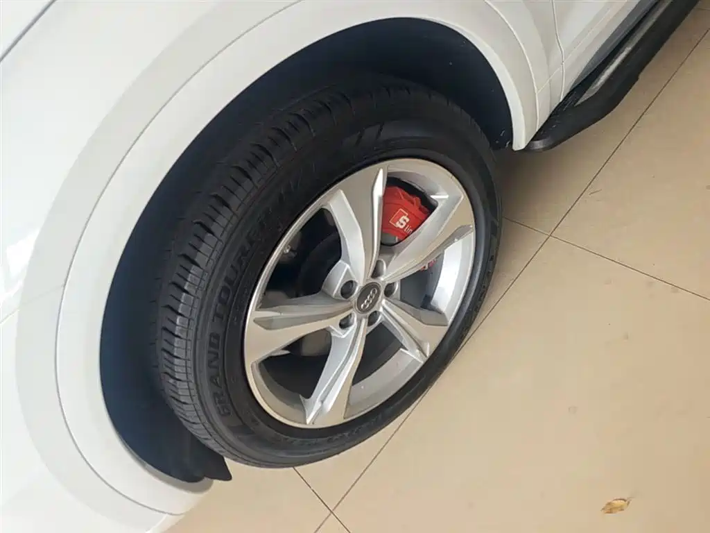 Audi Q5L 2018 40 TFSI Prestige Progressive (China V) фото 23