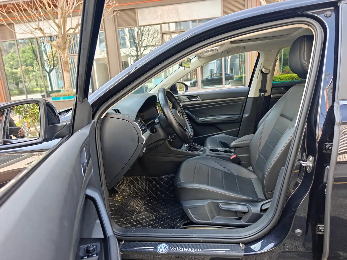 Volkswagen Lavida 2022 1.5L Auto Comfort Edition фото 6