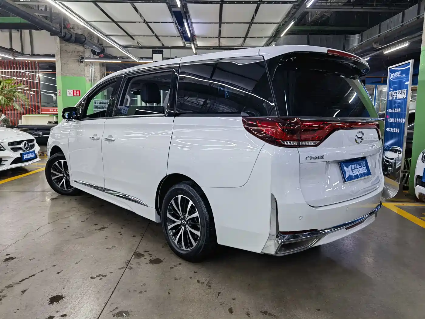 GAC Trumpchi Trumpchi M8 2024 Leadershow Series 390T Luxury Edition фото 4