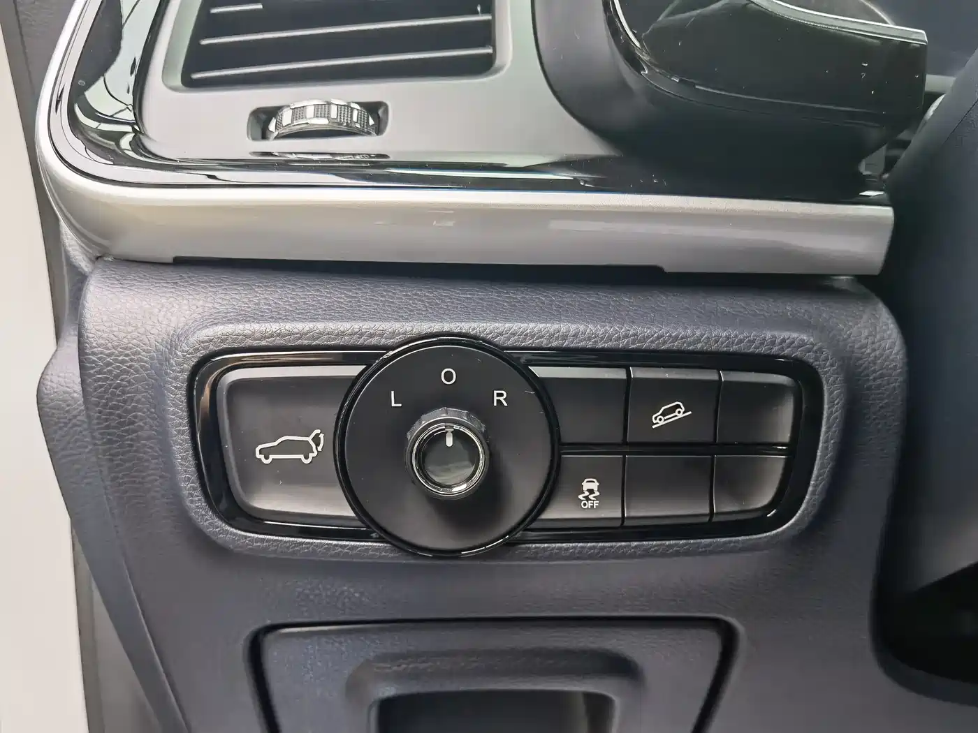 GAC Trumpchi Trumpchi M8 2024 Leadershow Series 390T Luxury Edition фото 14