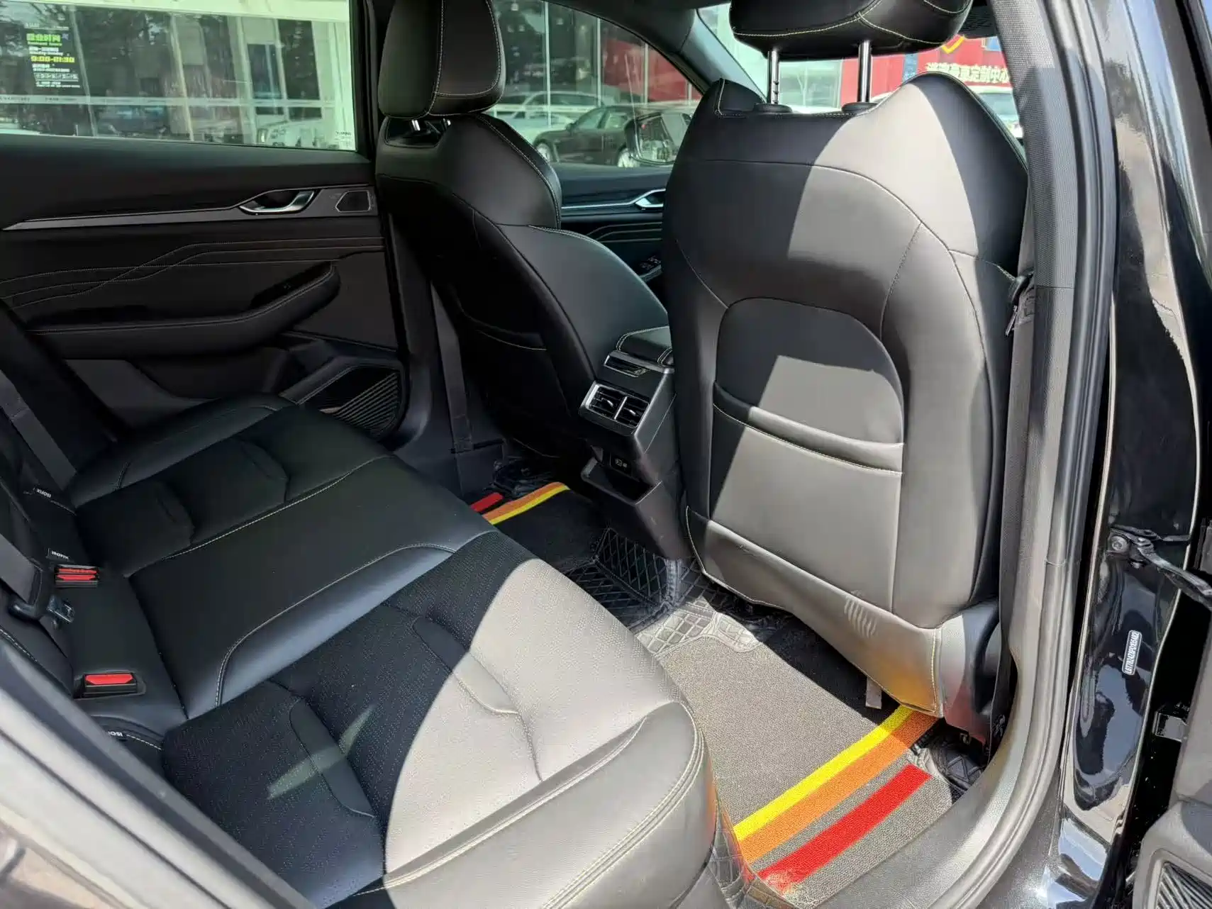 Фото 8 - Geely Preface