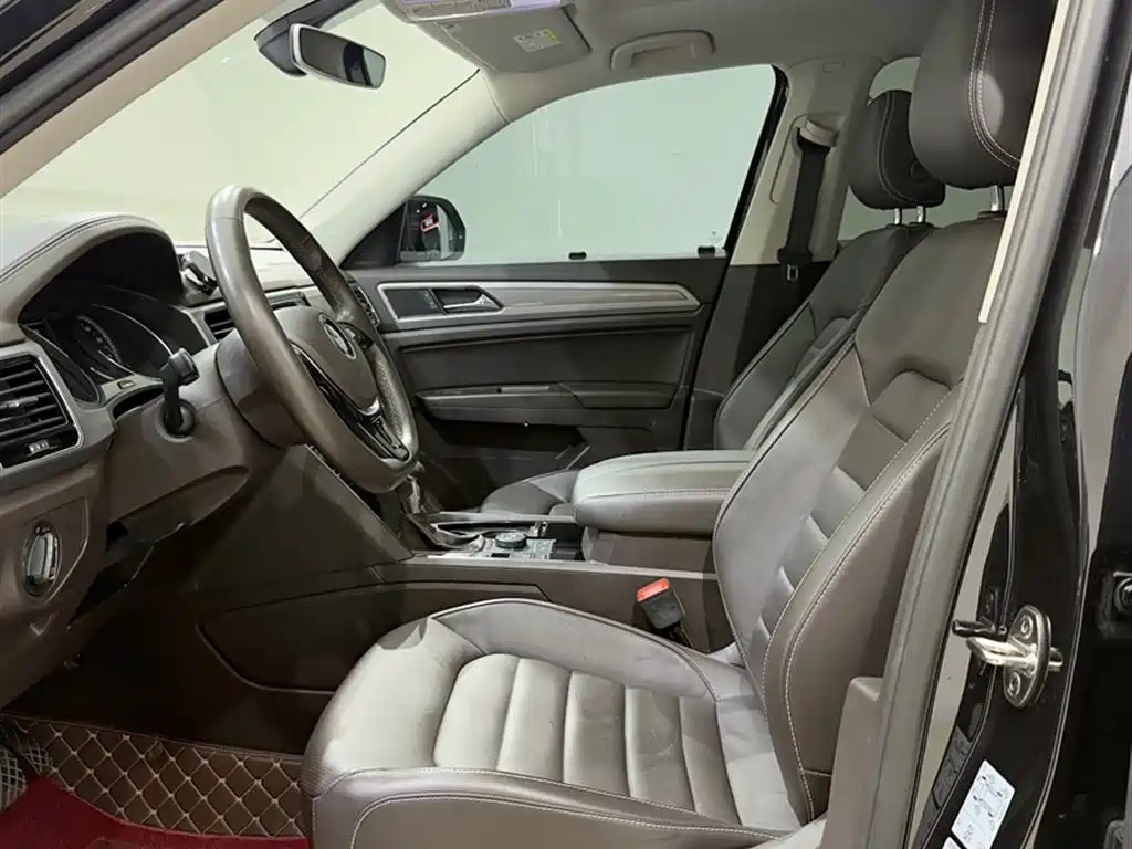 Volkswagen Teramont 2017 530 V6 4WD Luxury Edition фото 9