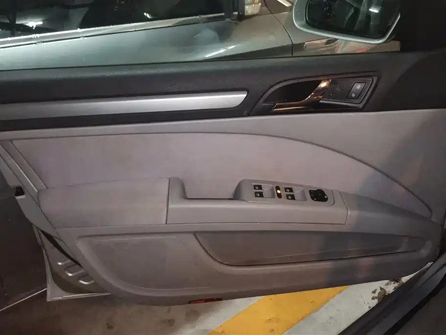 Škoda Superb 2009 1.8TSI Automatic Wisdom фото 7