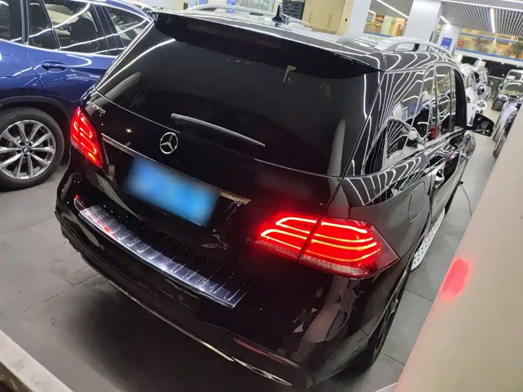 Mercedes-Benz GLE AMG 2017 AMG GLE 43 4MATIC фото 5