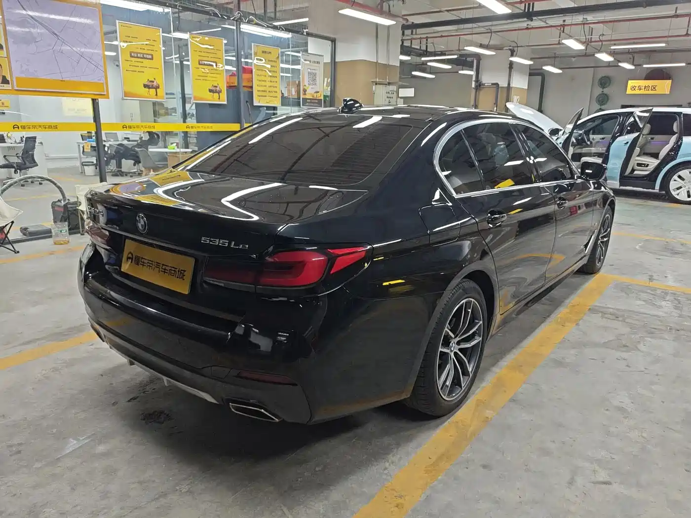 BMW 5 Series 2021 Facelift 530Li Leading M Sport Package фото 4