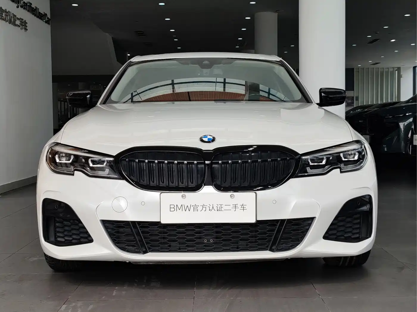 BMW 3 Series 2022 325Li M Sport Shadow Edition фото 2