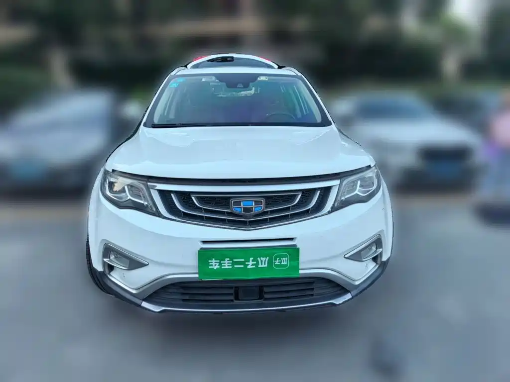 Фото 24 - Geely Boyue