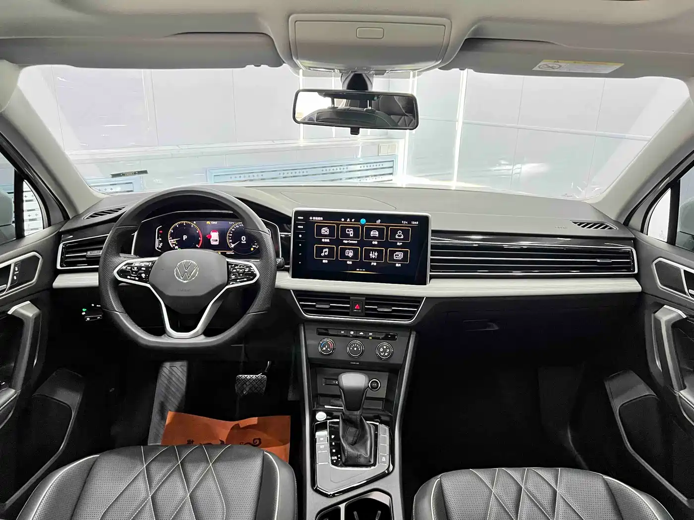Volkswagen Tiguan L 2023 280TSI 2WD Trend Limited Edition фото 15