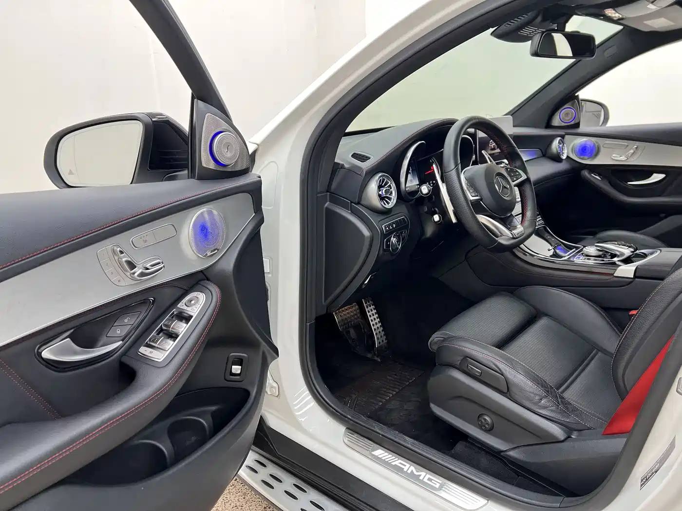 Mercedes-Benz GLC Coupe AMG 2017 AMG GLC 43 4MATIC Coupe SUV фото 8