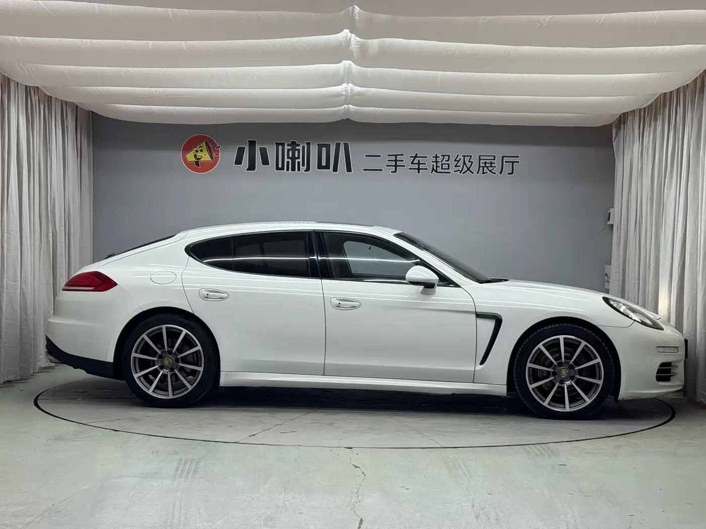 Porsche Panamera 2014 Panamera 4 3.0T фото 7