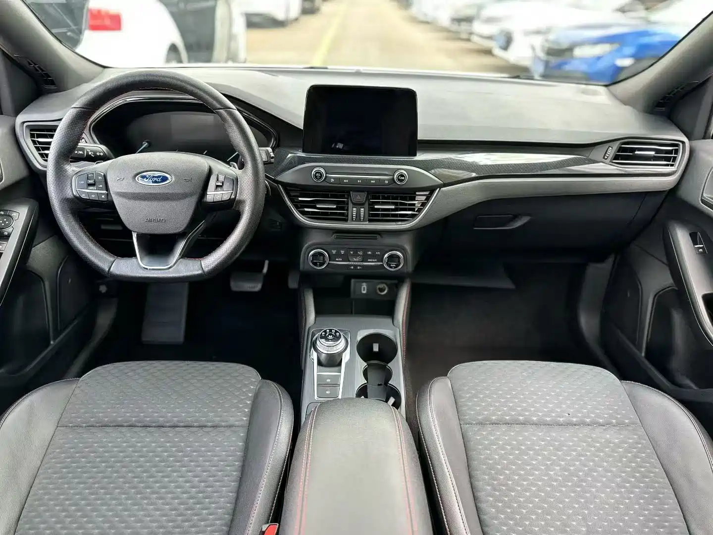 Фото 7 - Ford Focus