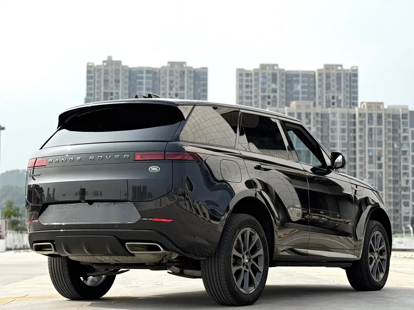 Land Rover Range Rover Sport 2024 400PS Dynamic SE фото 10