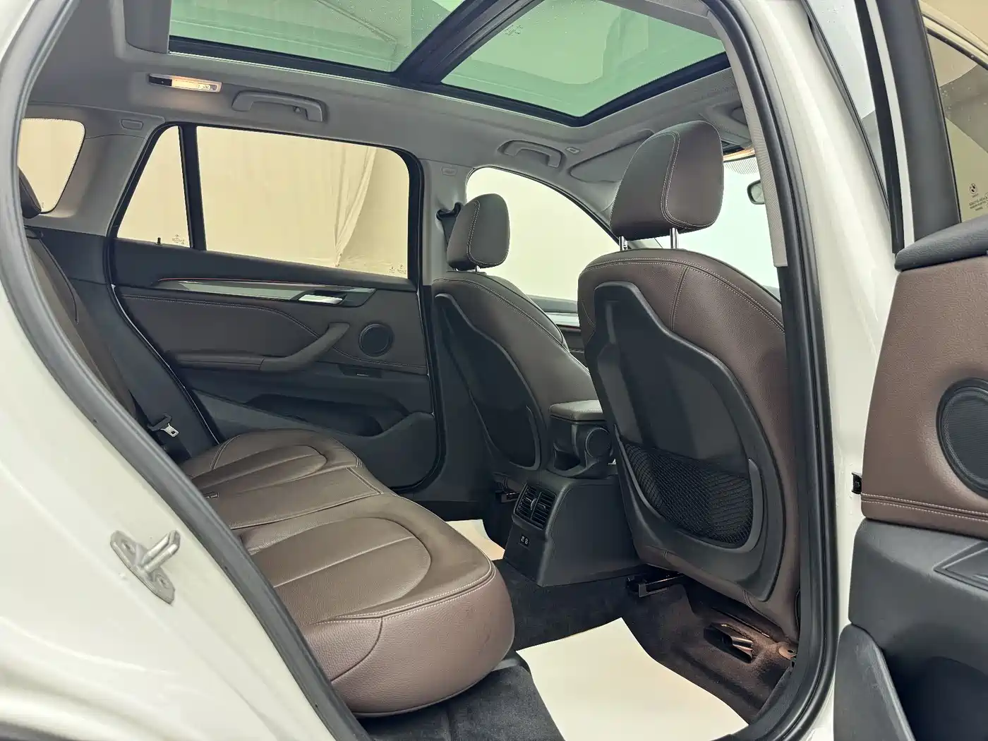 BMW X1 2019 xDrive20Li Premium Model фото 19