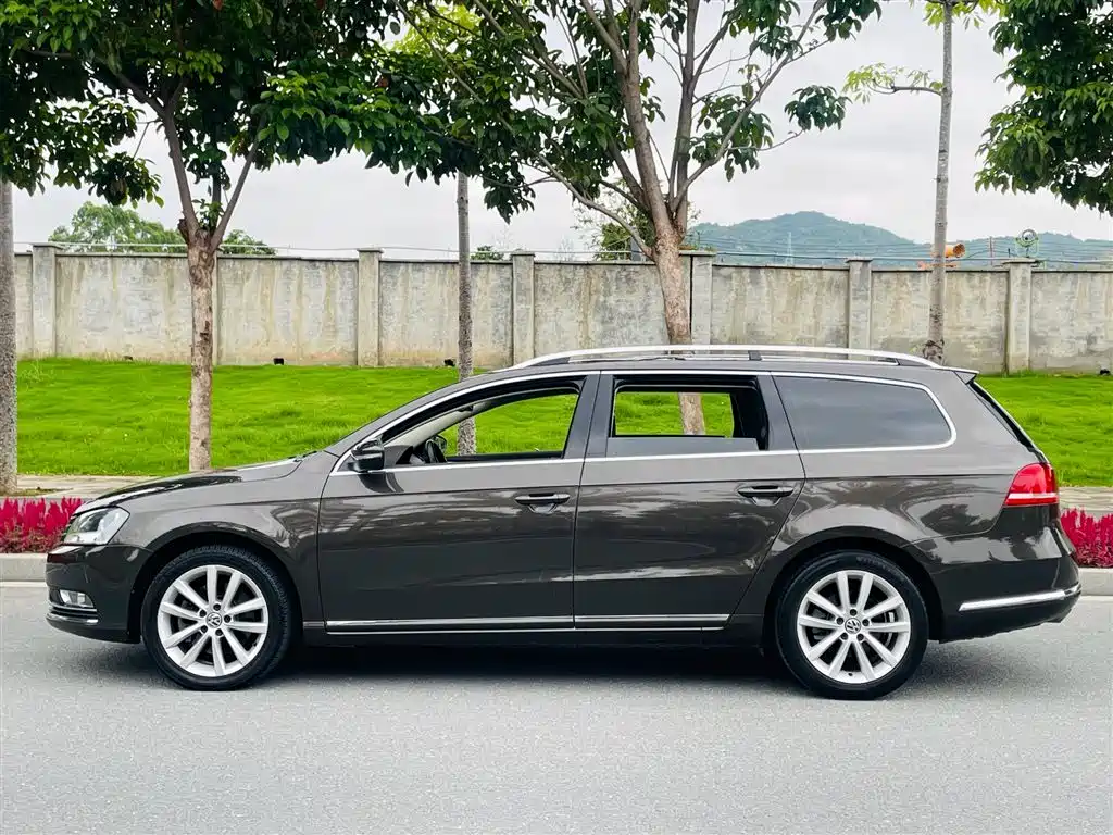 Volkswagen Magotan (Import) 2015 Wagon 2.0TSI Comfort фото 4