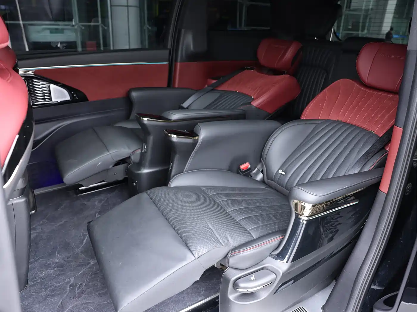 GAC Trumpchi Trumpchi M8 2024 Patriarch Series 400T Ultimate Edition фото 19