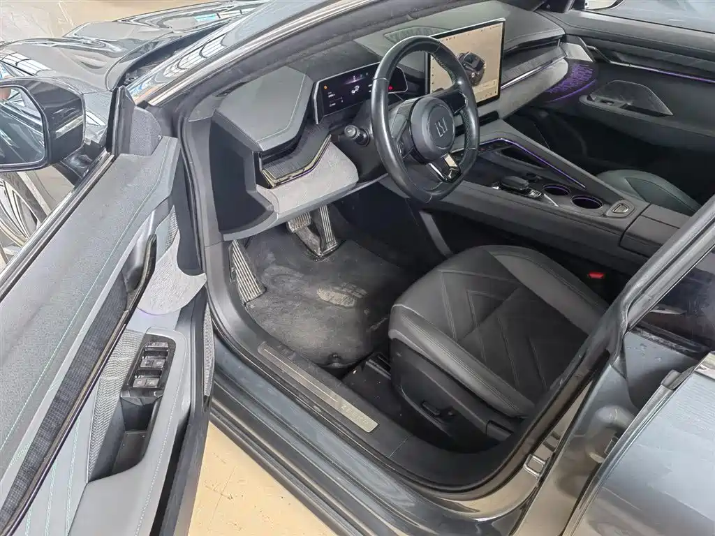 ZEEKR EXTREME KRYPTON 001