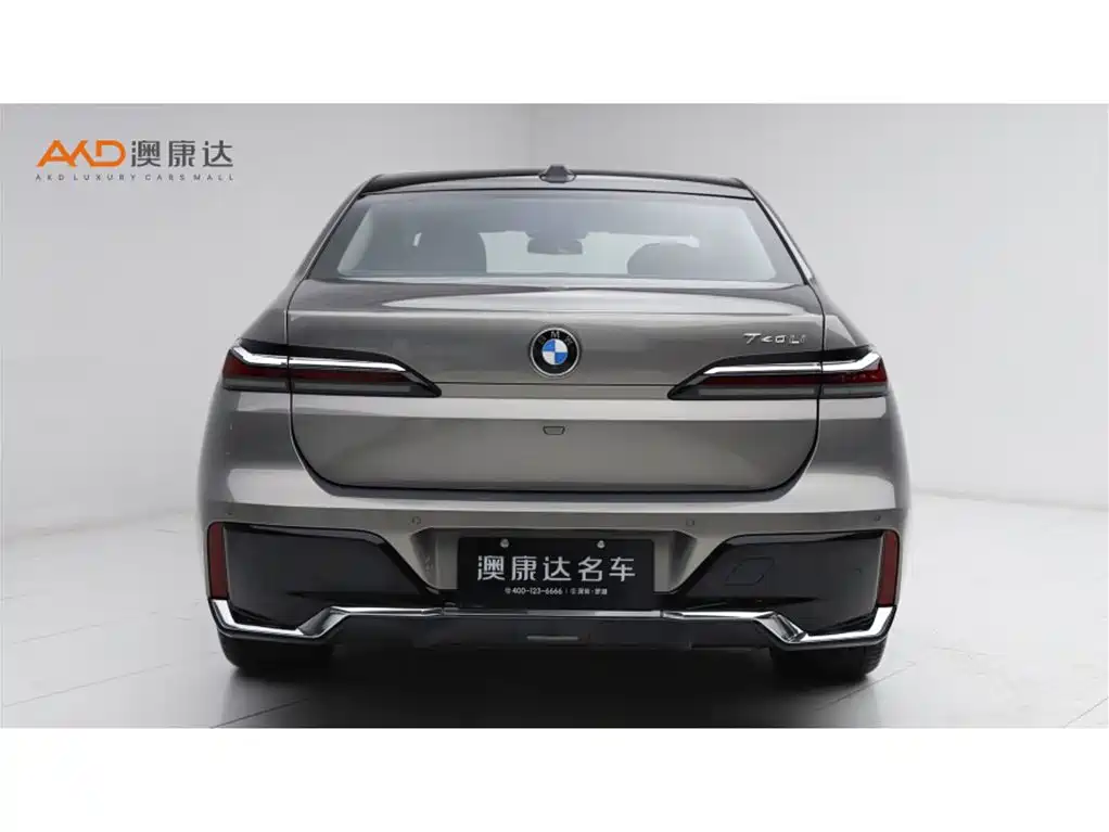 BMW 7 Series 2023 Model 740Li Leading M Sport Package фото 4