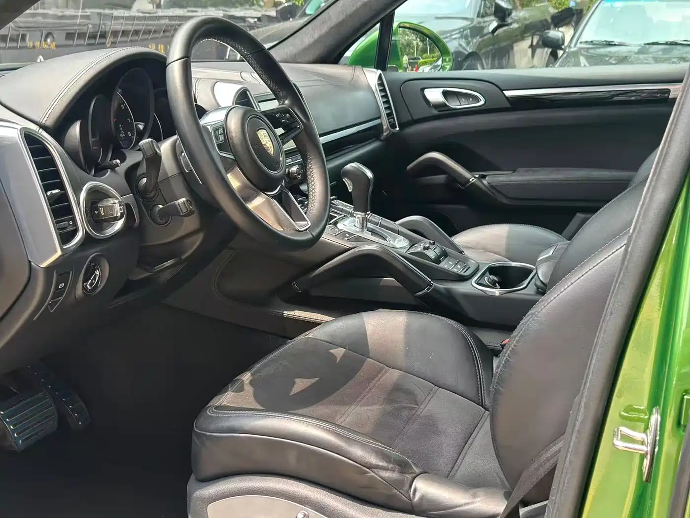 Porsche Cayenne 2015 Cayenne GTS 3.6T фото 4