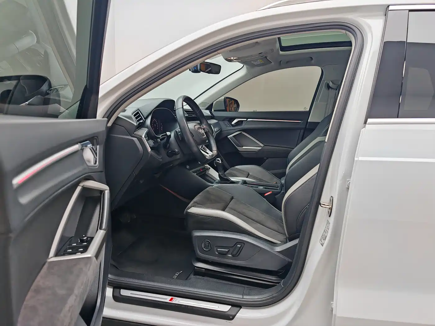 Audi Q3 2020 40 TFSI Fashion Dynamic фото 14