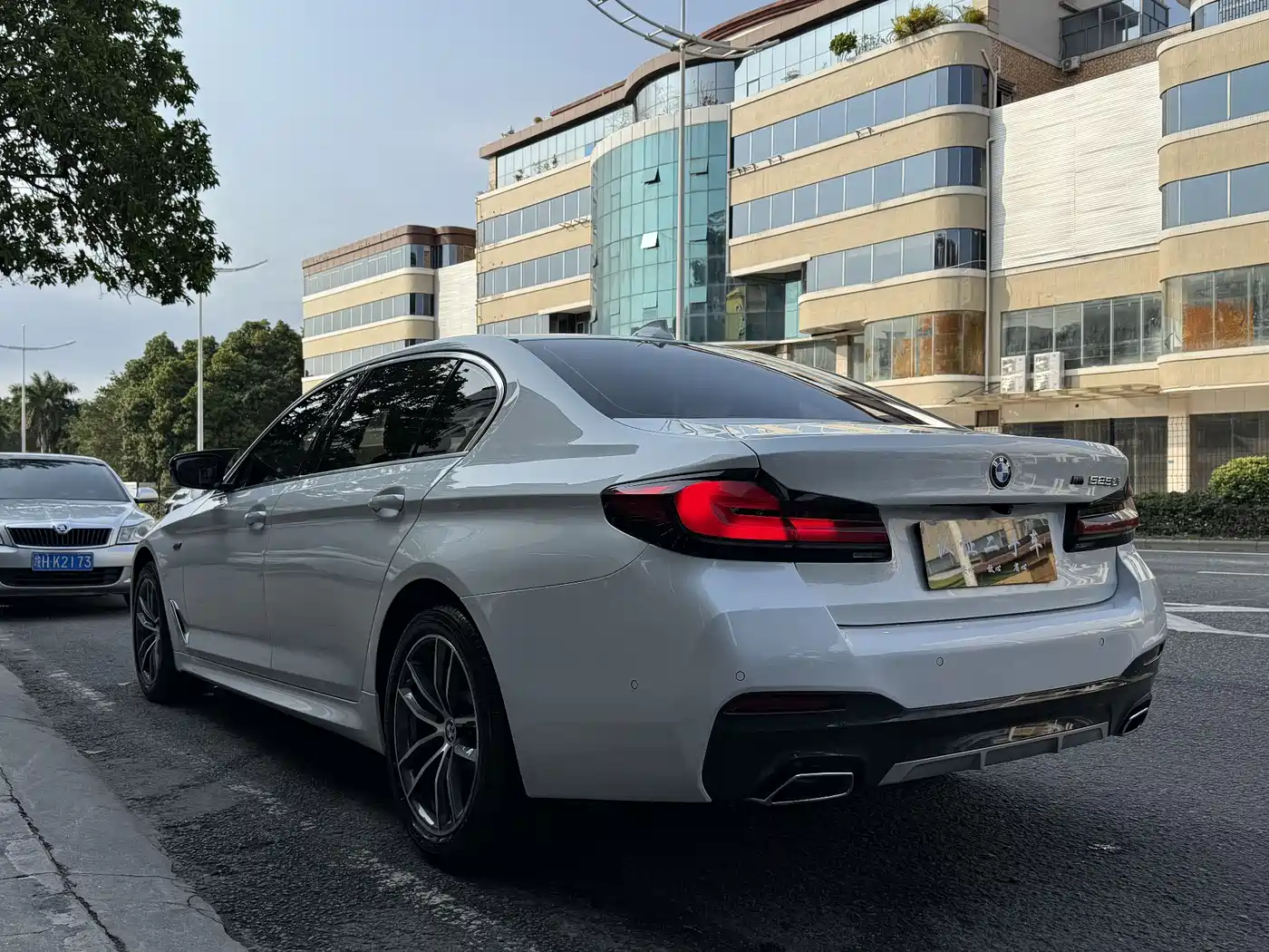 BMW 5 Series 2022 525Li M Sport Package фото 5