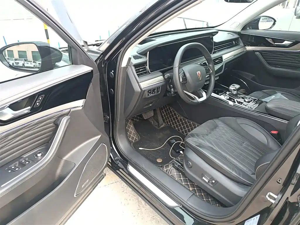 Hongqi HS5 2022 Facelift 2.0T Smart Flag Enjoyment Edition фото 18
