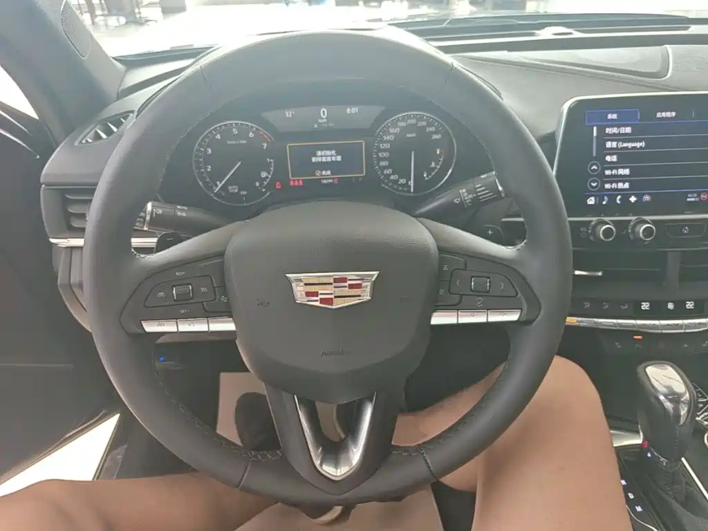 Cadillac CT4 2023 2023 28T Luxury Model