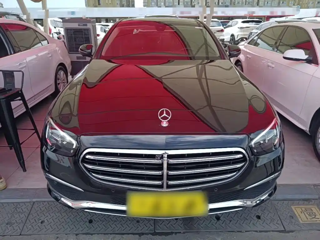 MERCEDES-BENZ E-CLASS