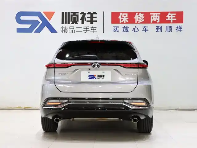 Toyota Venza 2023 2.0L CVT FWD Luxury — фото 5