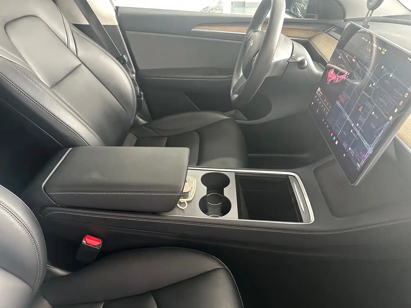 Фото 16 - Tesla Model Y