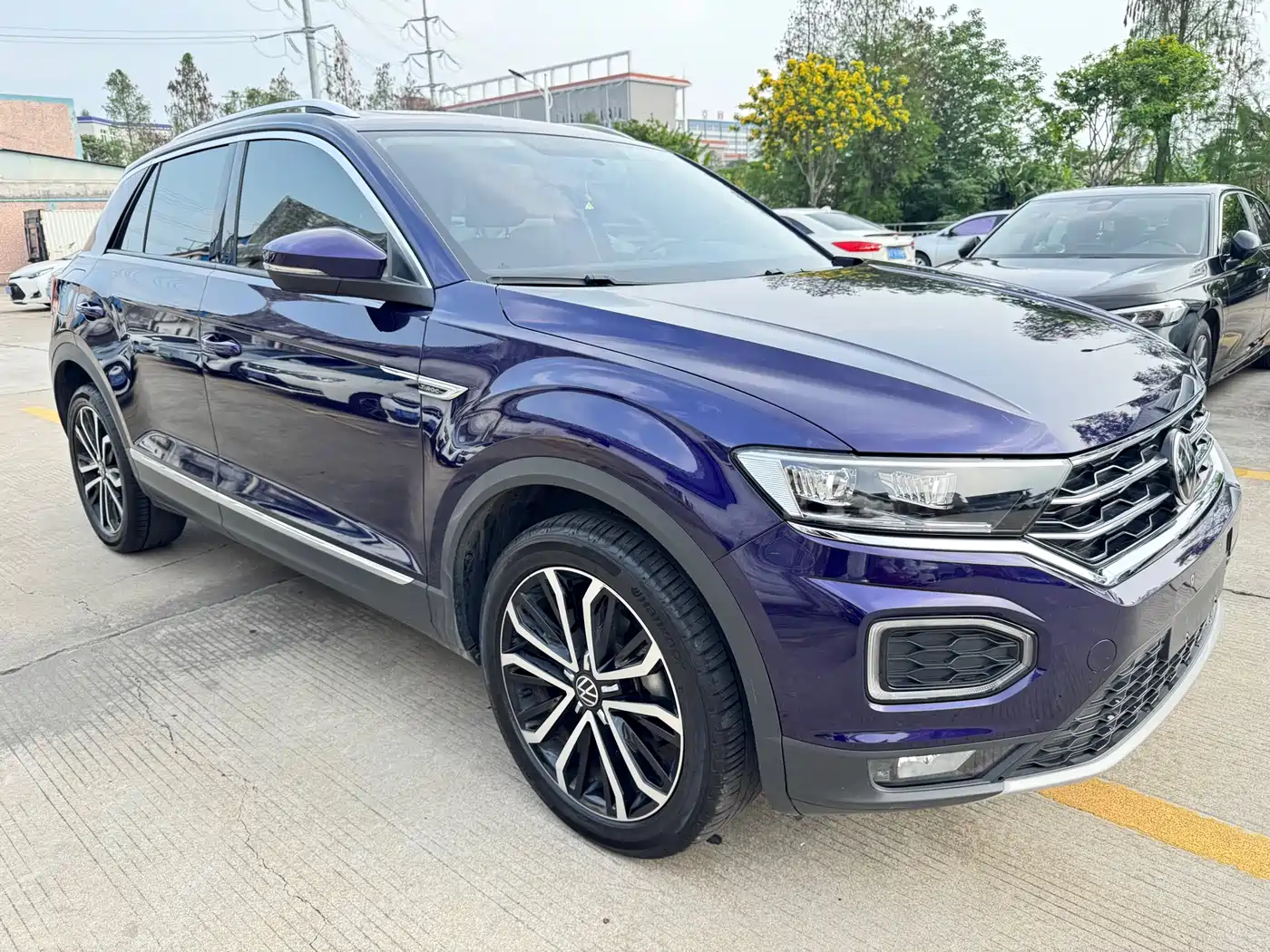 Volkswagen T-ROC 2022 280TSI DSG 2WD Comfort PLUS фото 3