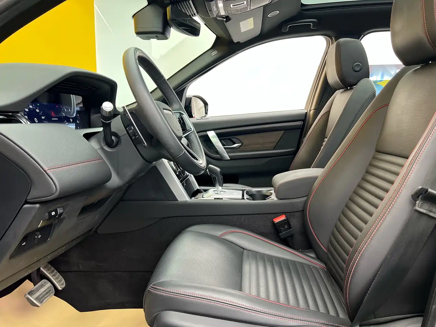 LAND ROVER DISCOVER SPORTS