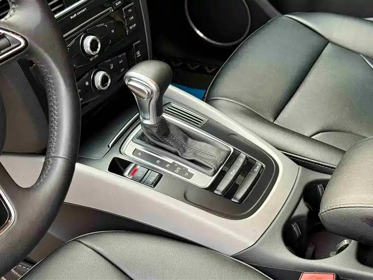 Audi Q5 2016 40 TFSI Technology Model фото 11