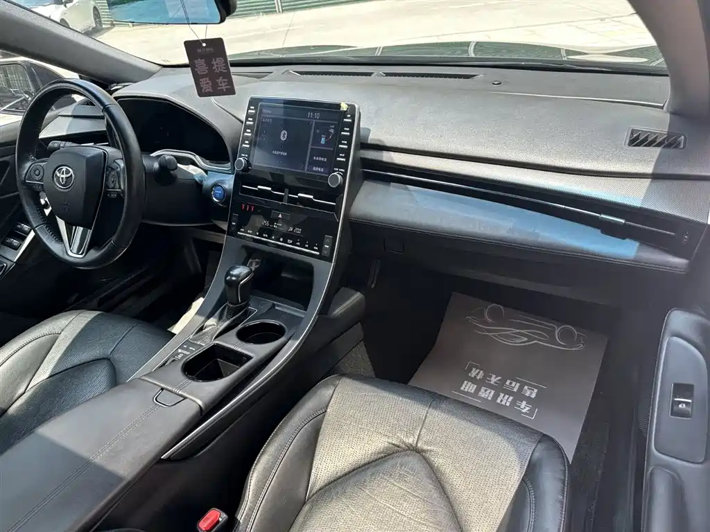 Toyota Avalon 2019 Hybrid 2.5L Luxury Edition China VI фото 17