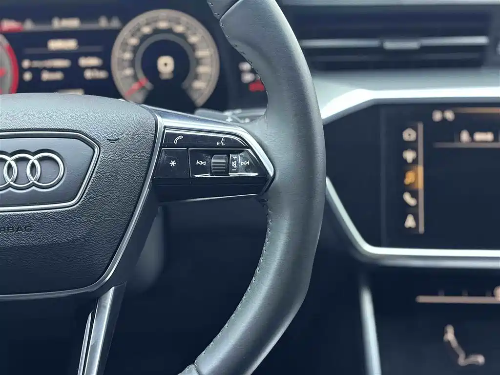 Audi A6L 2019 40 TFSI Luxury Elegance фото 21