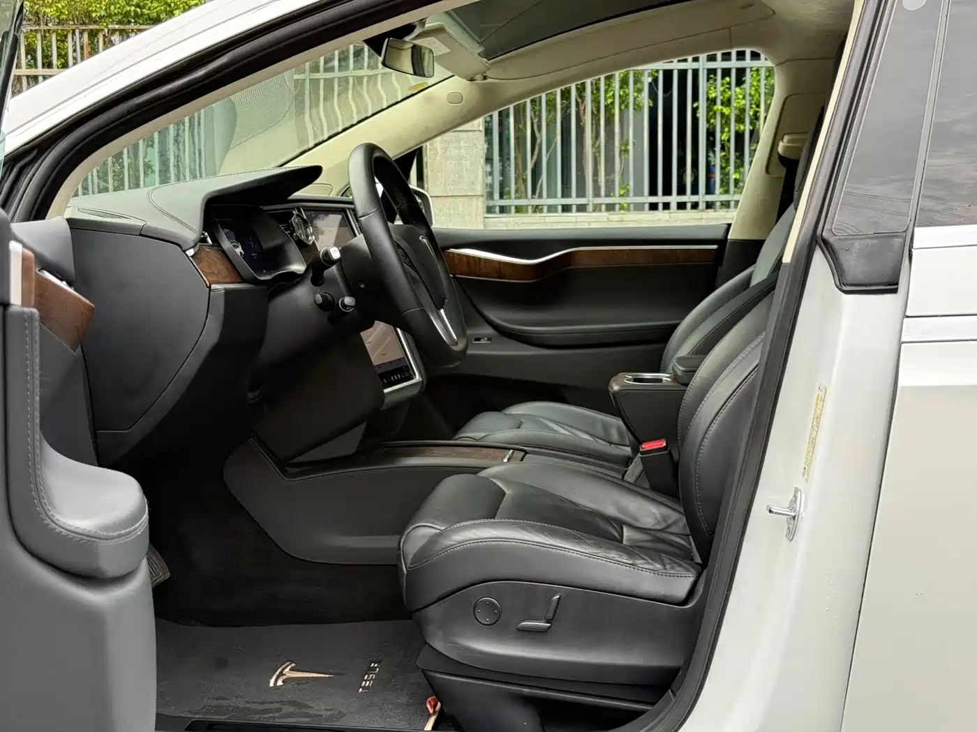 Tesla Model X 2017 2016 Model X 75D