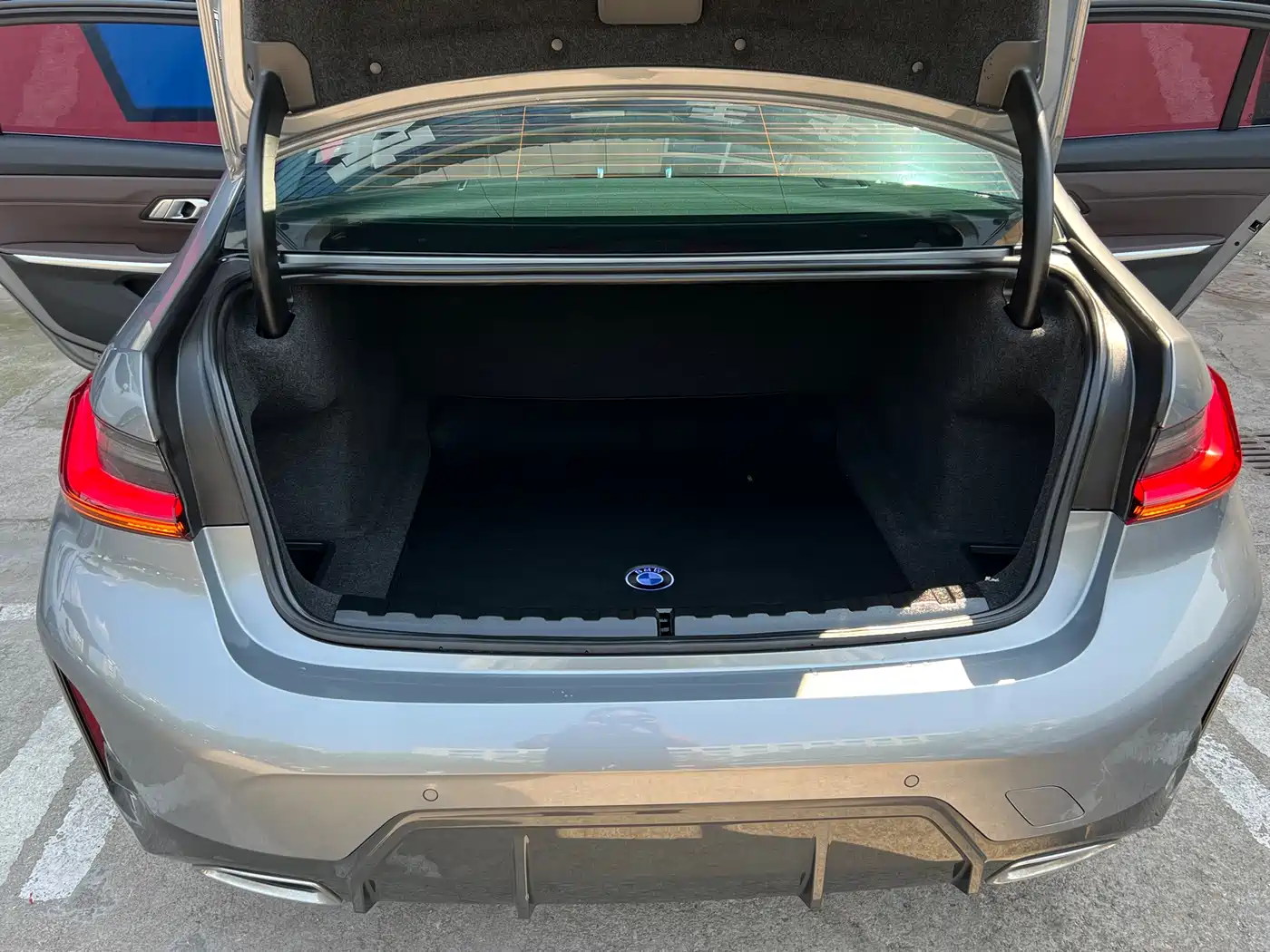 BMW 3-SERIES