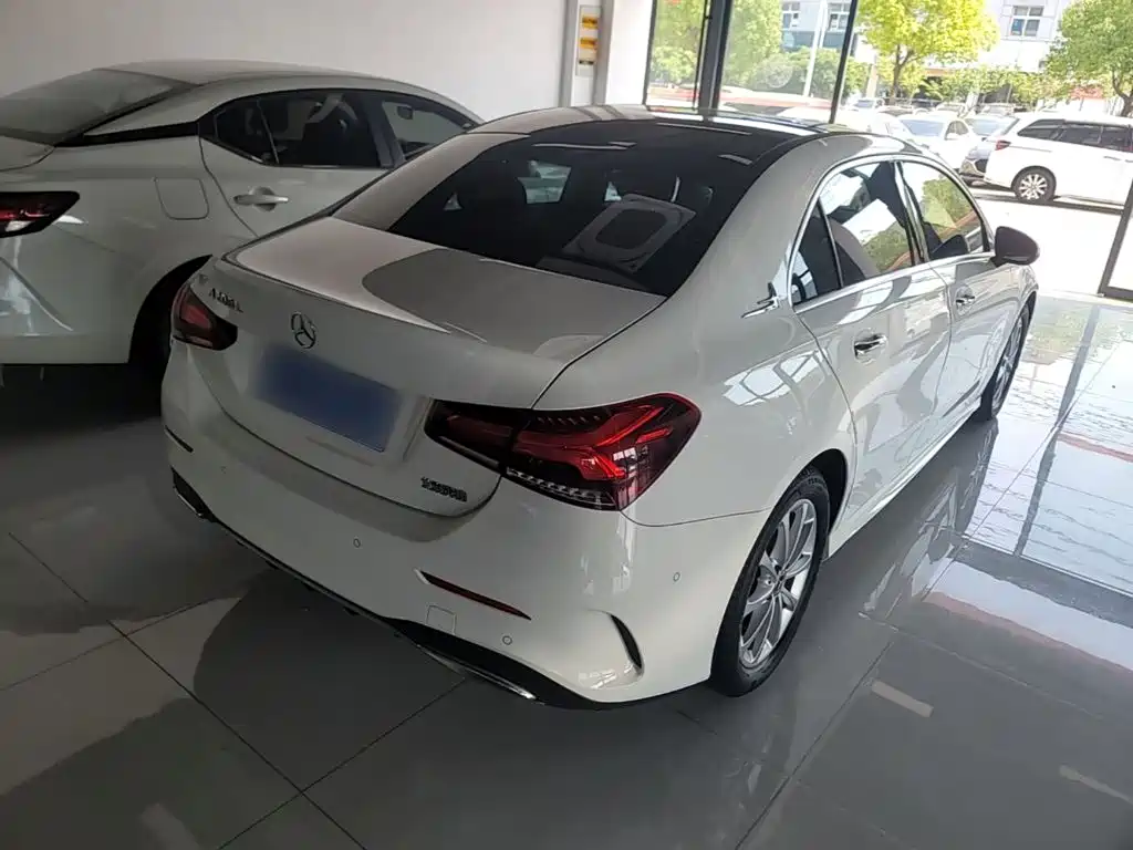 MERCEDES-BENZ CLASS A