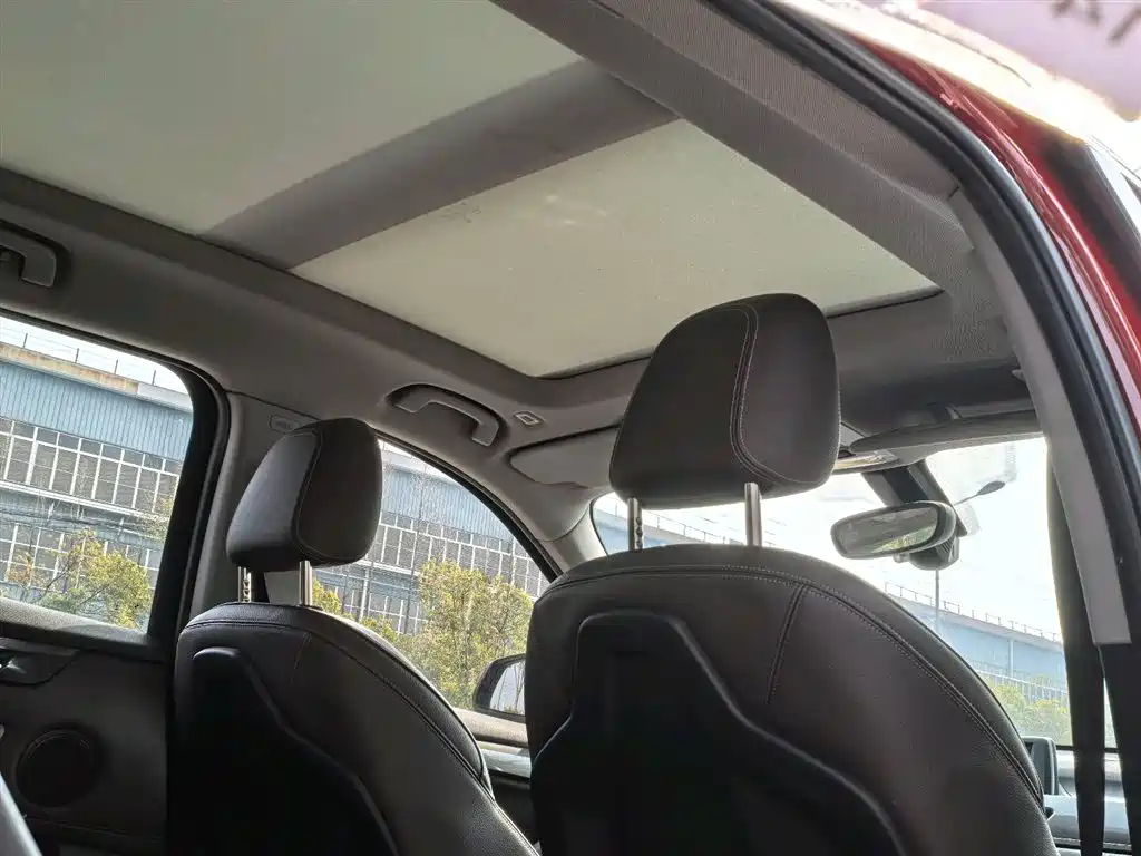 BMW X1 2019 sDrive18Li Premium Model фото 14