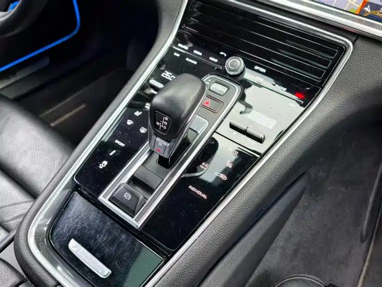 Porsche Panamera 2019 Panamera 2.9T фото 12