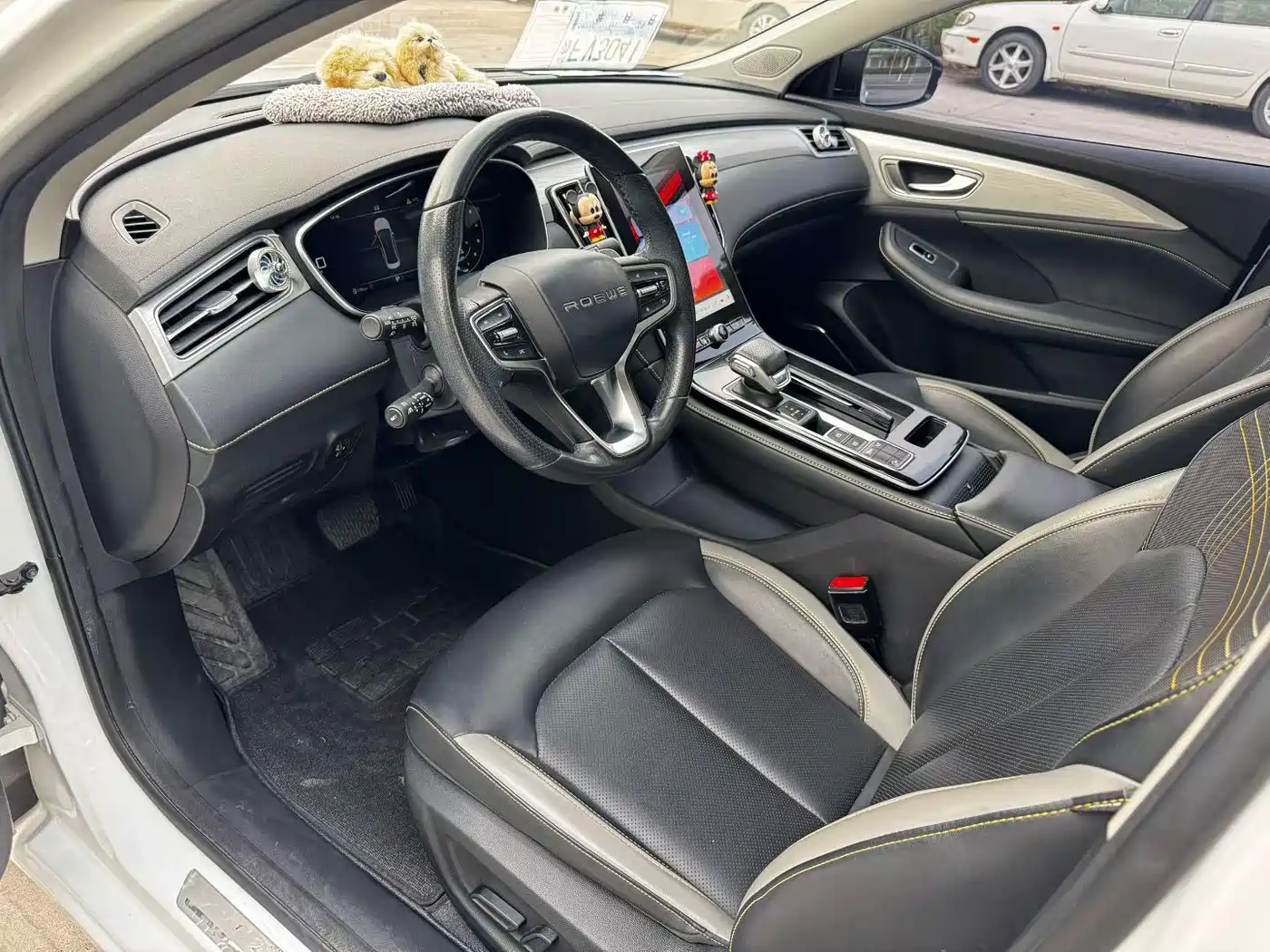 Roewe i6 MAX 2021 2020 300TGI Automatic Cool Sky Intelligent Drive Supreme Edition