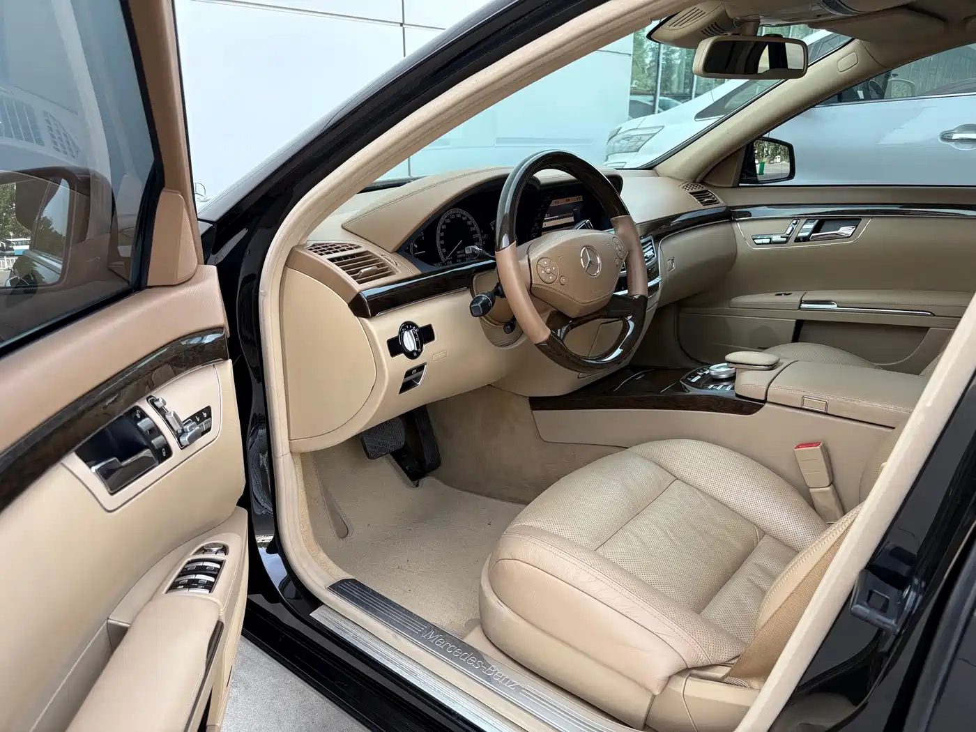 Mercedes-Benz S-Class 2010 S 300 L Luxury фото 7