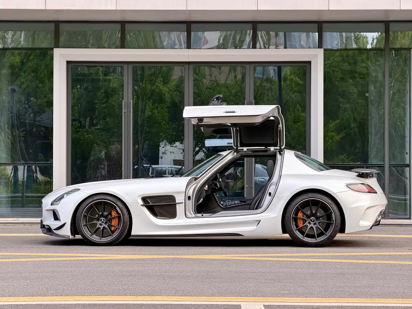 Mercedes-Benz SLS AMG 2011 SLS AMG фото 5