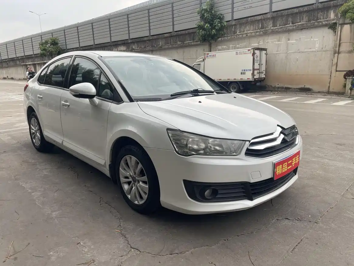 Фото 3 - Citroën C-Quatre