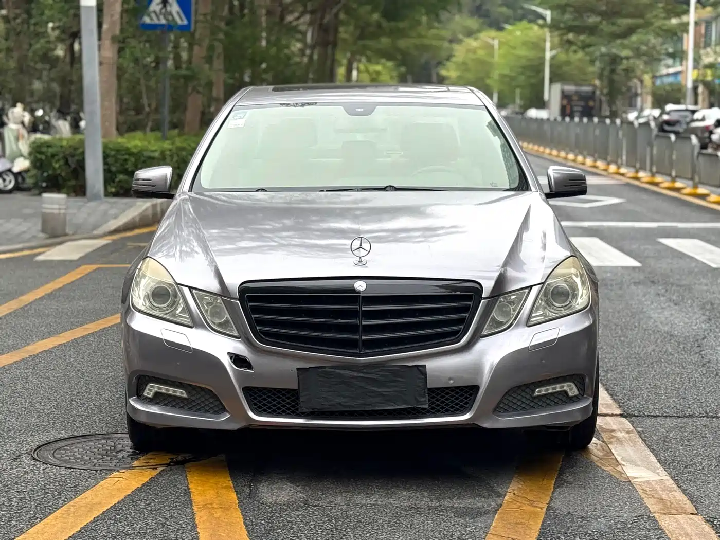 Mercedes-Benz E-Class (Import) 2010 E 260 CGI Fashion фото 2