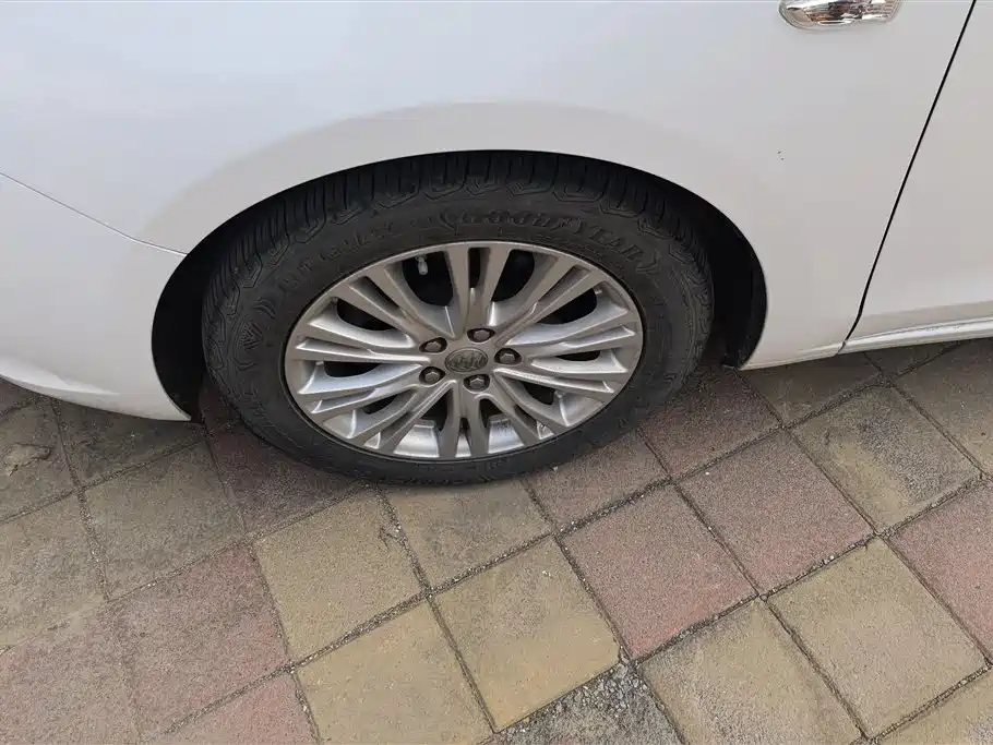 Buick Excelle 2017 15N Automatic Elite фото 6