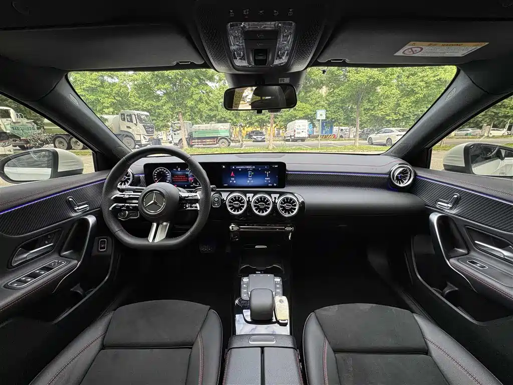 Mercedes-Benz A-Class 2023 A 200 L Fashion фото 13
