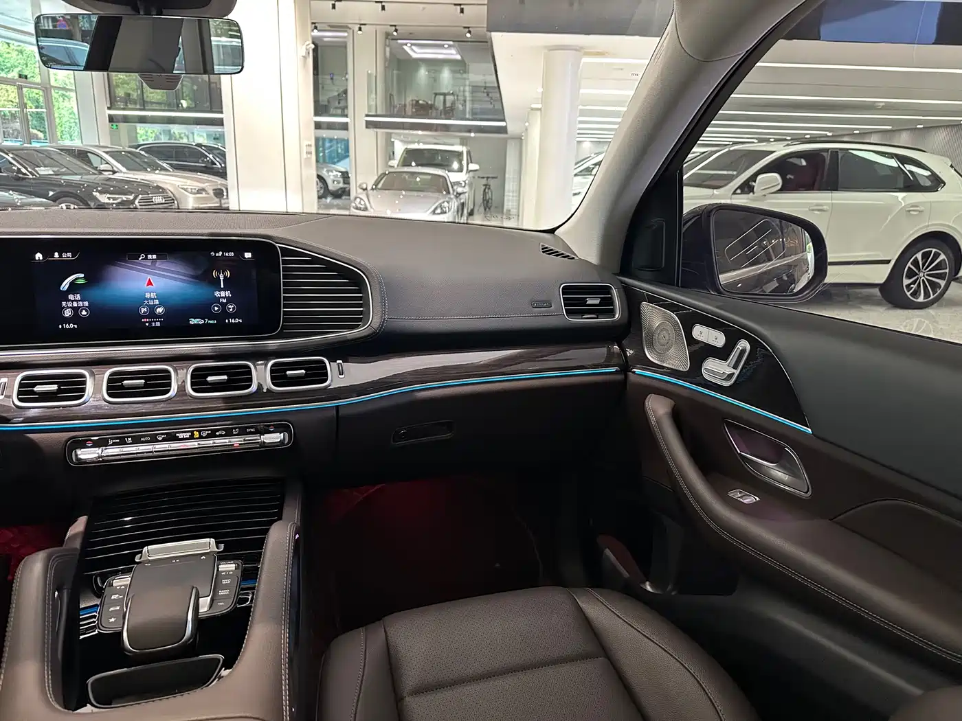 Mercedes-Benz GLE 2022 Facelift GLE 350 4MATIC Fashion фото 7