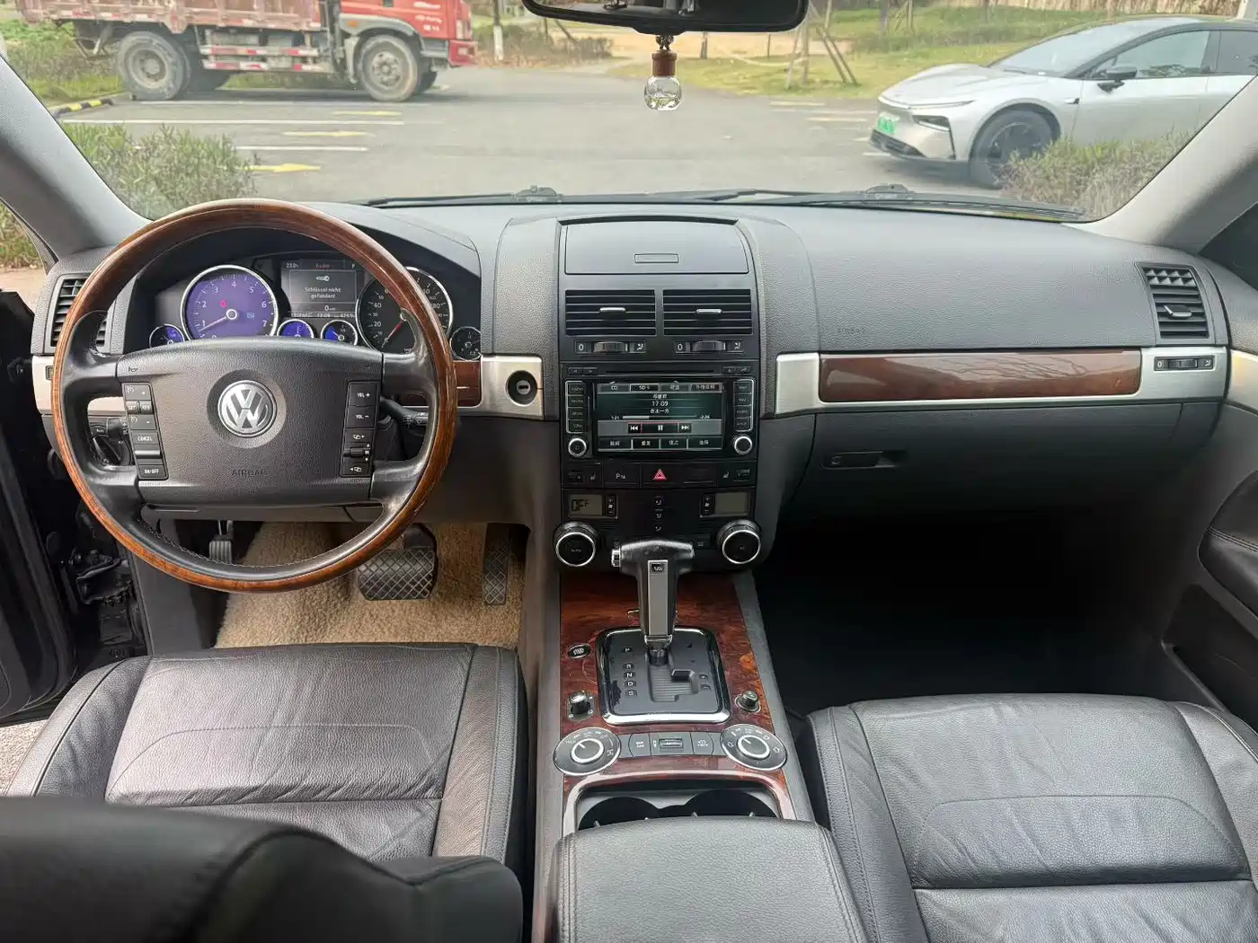 Volkswagen Touareg 2007 3.6L Premium фото 9